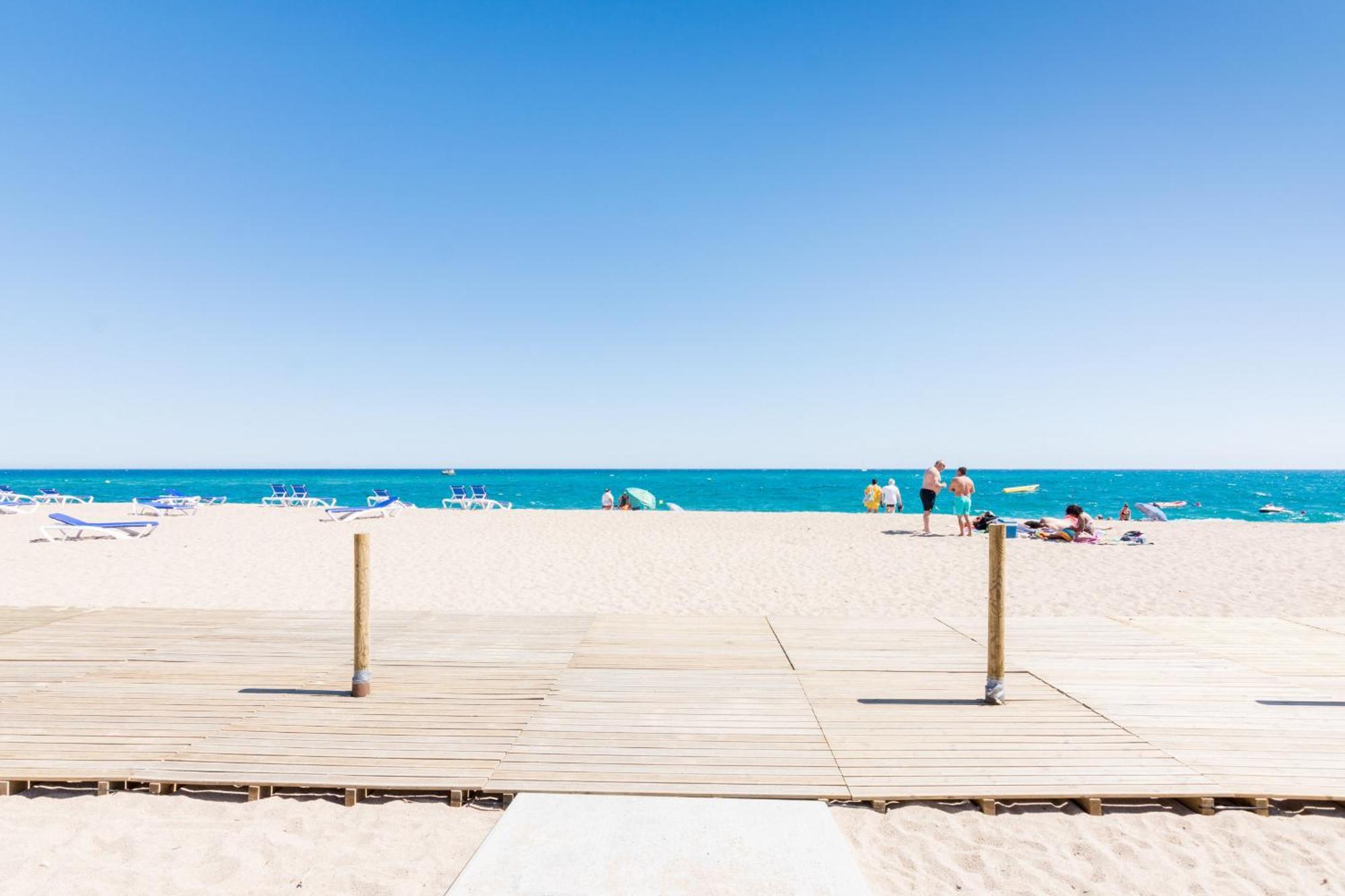 Homeholidaysrentals Playamar - Costa Barcelona Malgrat de Mar Exterior photo